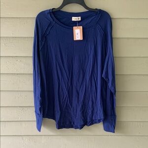 Water lili Long Sleeve Relaxed Raglan Sleeve Top